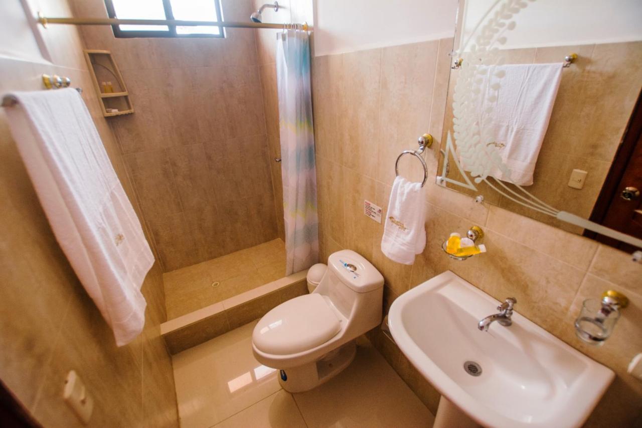 Hostal Suenos Silvestres Puerto Ayora  Exteriör bild